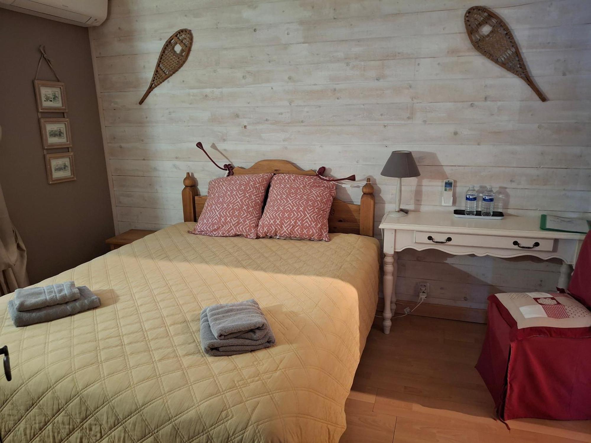 Villa Regain Chambres Et Table D'Hotes Greolieres Kültér fotó